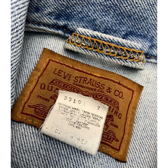 Vintage Levis Jacket Womens M Denim Trucker 90s Pre-Washed Lived-In USA Red Tab - Picture 9 of 10